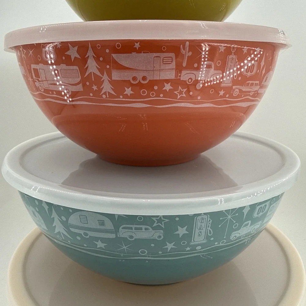 Camp Casual Melamine Nesting Picnic Camping Bowl Set of 4 W/ Lids